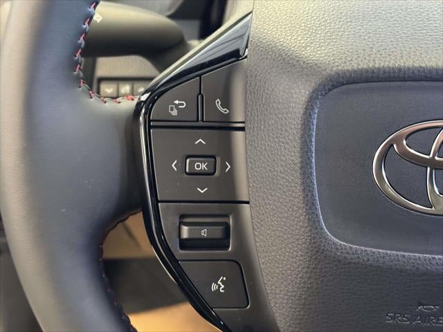 2025 Toyota Prius Plug-In Hybrid SE