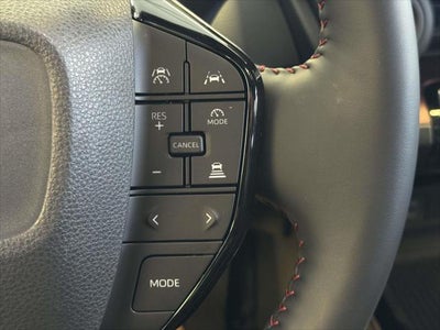 2025 Toyota Prius Plug-In Hybrid SE