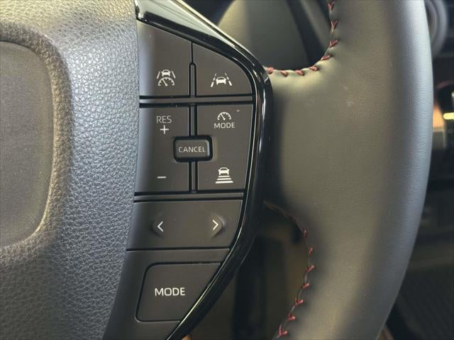 2025 Toyota Prius Plug-In Hybrid SE