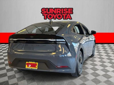 2025 Toyota Prius Plug-In Hybrid SE