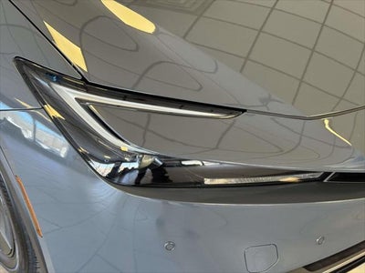 2025 Toyota Prius Plug-In Hybrid SE