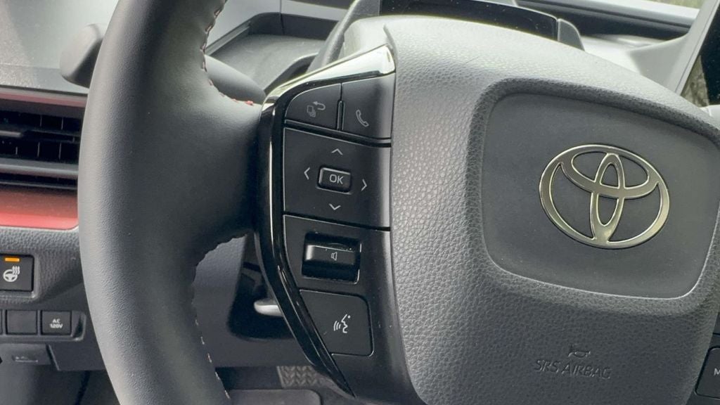 2025 Toyota Prius Plug-In Hybrid phev