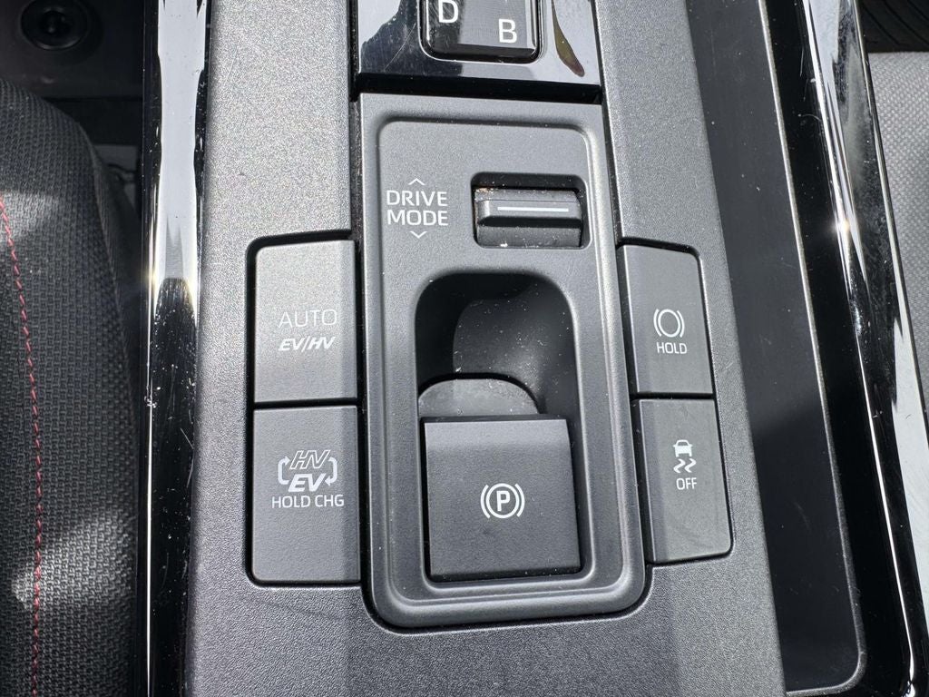 2025 Toyota Prius Plug-In Hybrid phev