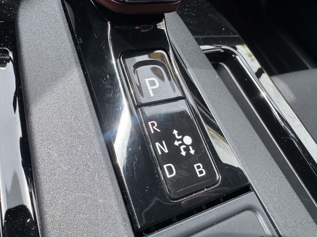 2025 Toyota Prius Plug-In Hybrid phev