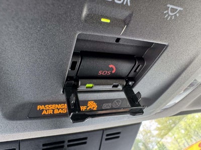 2025 Toyota Prius Plug-In Hybrid phev