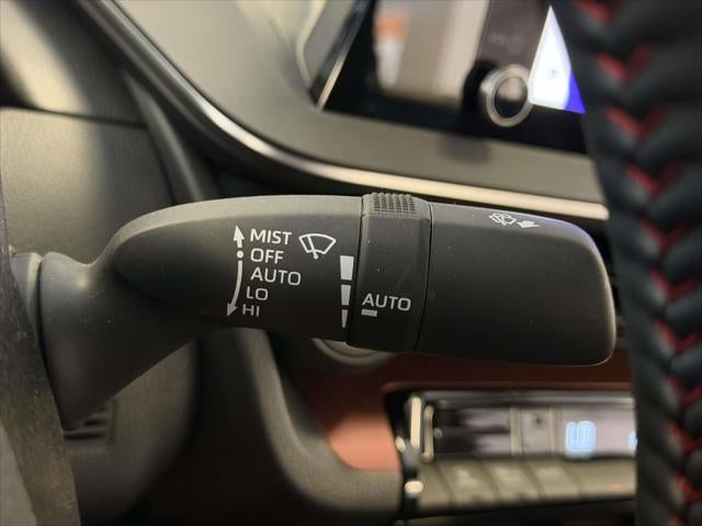 2024 Toyota Prius Prime SE