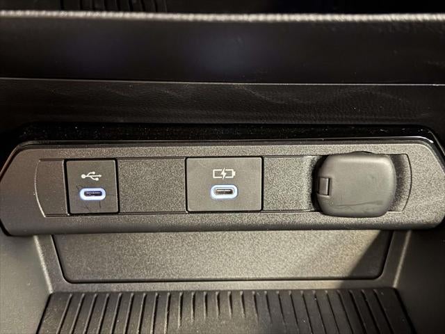 2024 Toyota Prius Prime SE