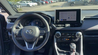 2024 Toyota RAV4 Prime SE