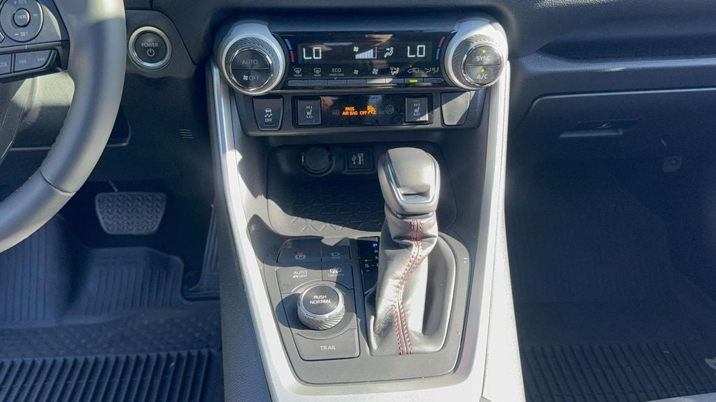2024 Toyota RAV4 Prime SE