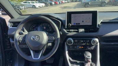 2024 Toyota RAV4 Prime SE
