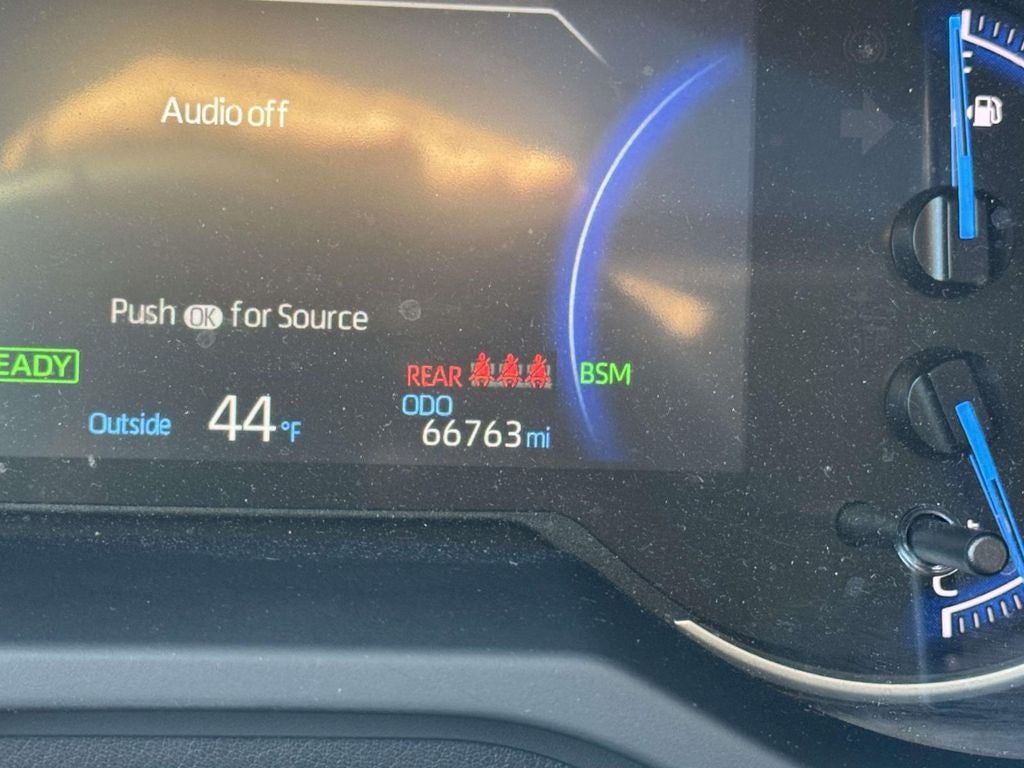 2023 Toyota RAV4 Hybrid XLE