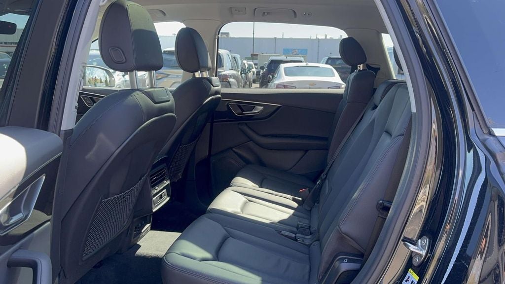 2022 Audi Q7 55 Premium quattro